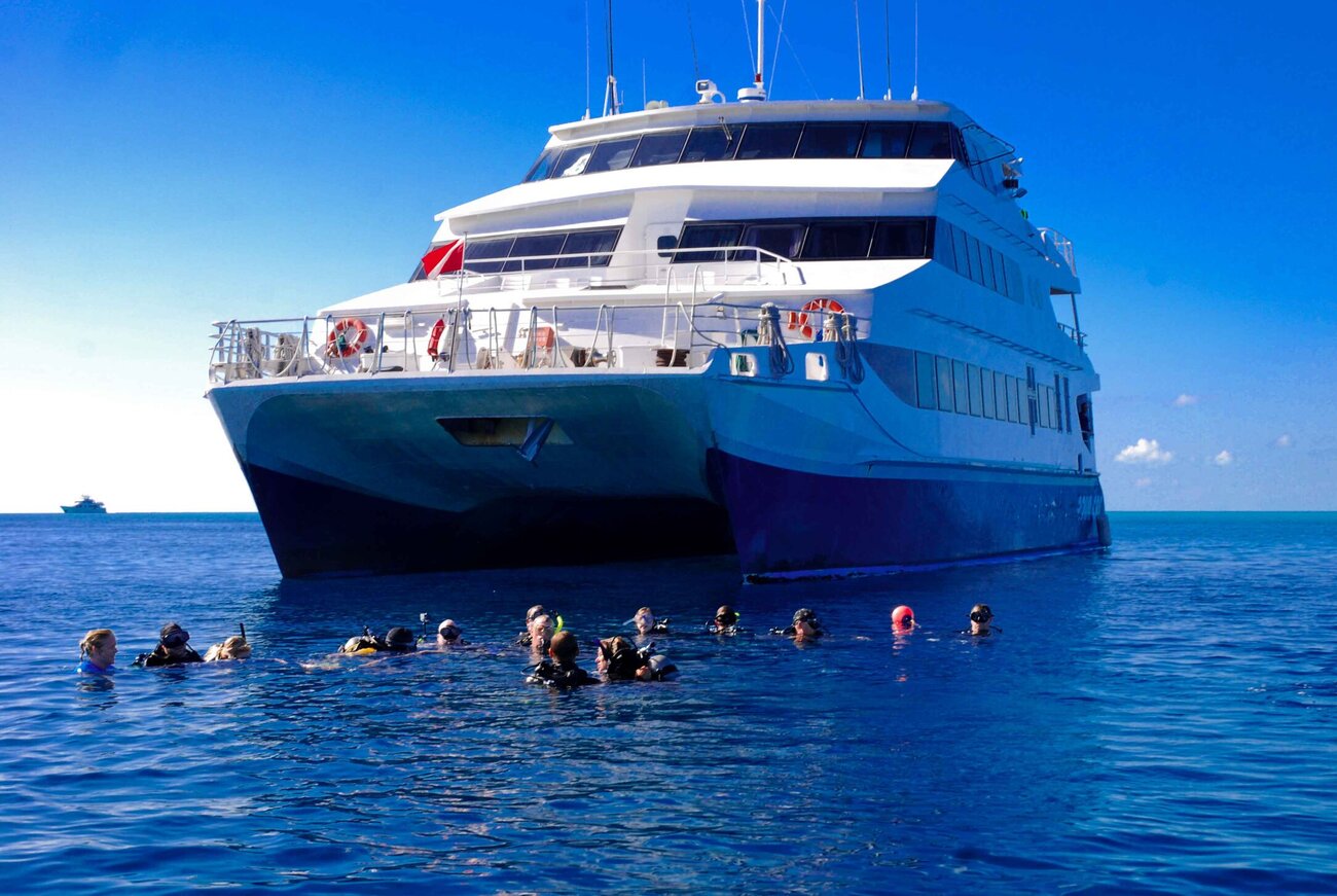  Aqua Cat  Cruises Dive Liveaboard Review by leonardk 